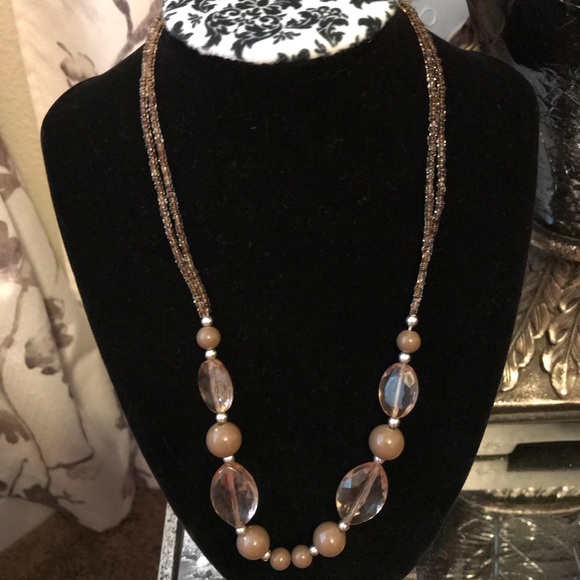 NWOT  silvertone and earth Color beaded necklace - Picture 3 of 5